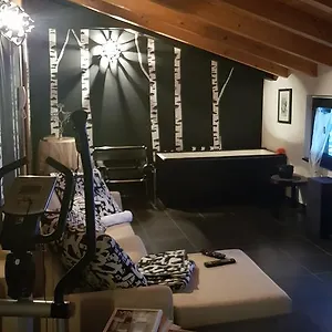 Benessere La Casa Nera ベッド・アンド・ブレックファスト ブレーノ